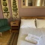 Le Logis Des Remparts Coeur De La Cite Medievale Et Parking Inclus