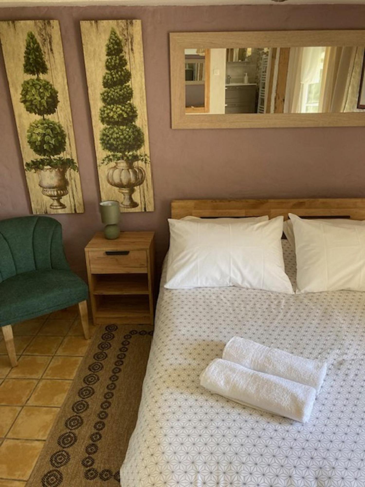 Holiday home Le Logis Des Remparts Coeur De La Cite Medievale Et Parking Inclus